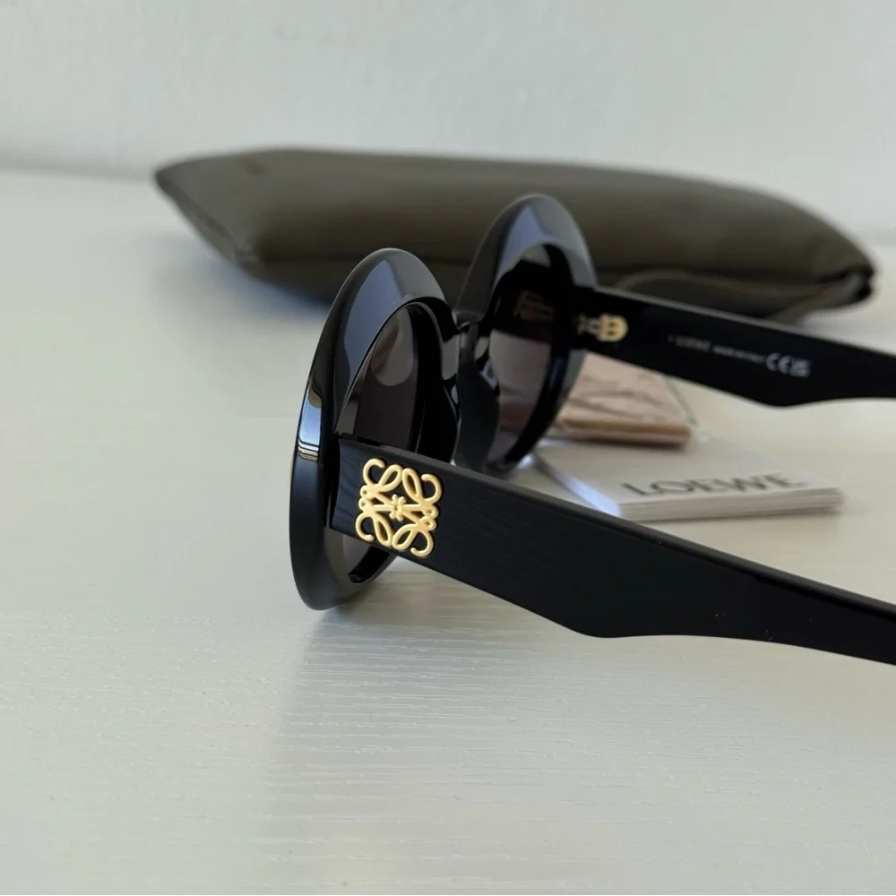 New! Loewe Black Round Sunglasses LW40146I 01A, Authentic